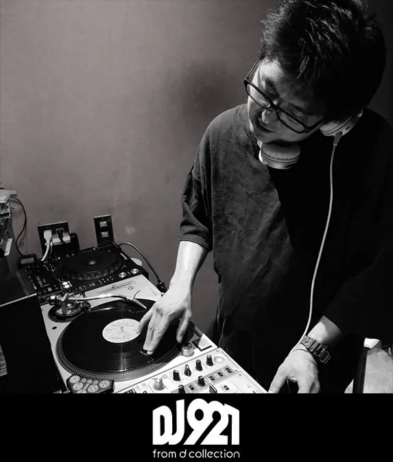 DJ921